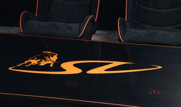 Lamborghini Diablo SV Table and Chairs