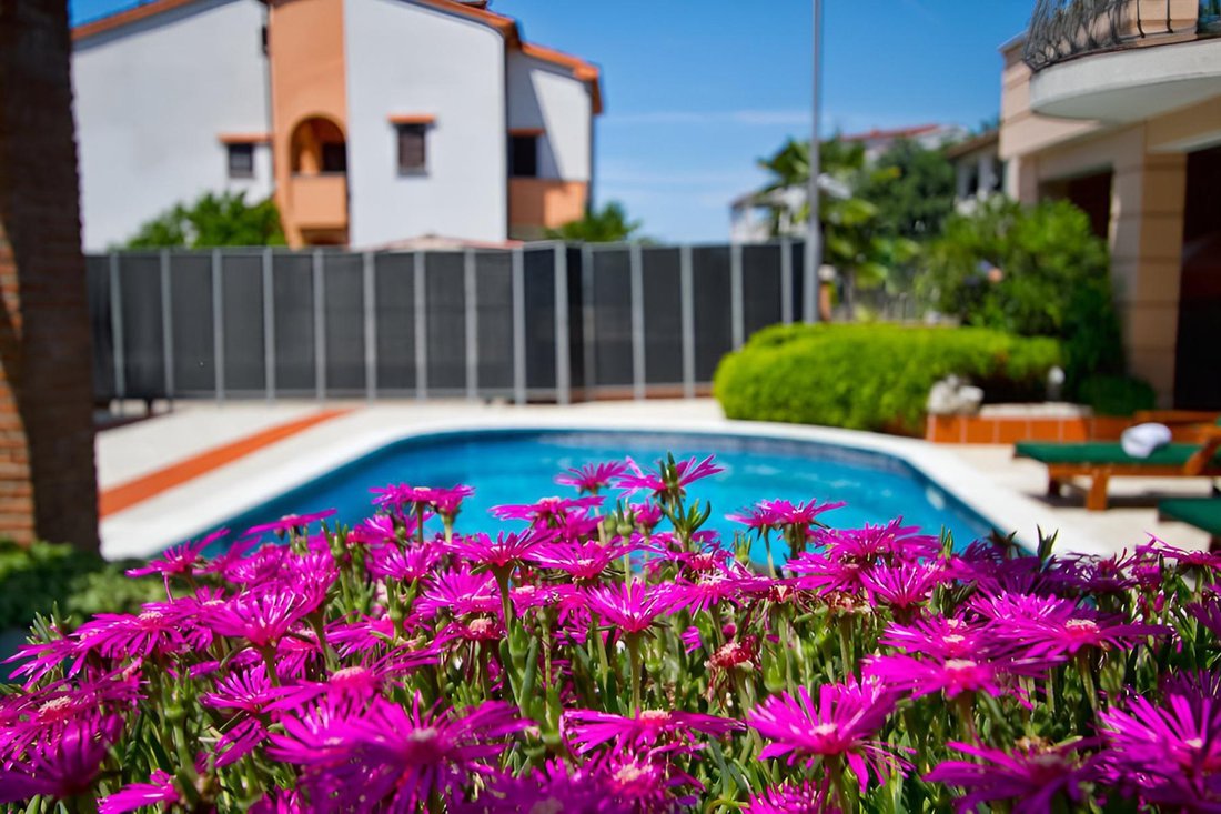 Villa in Porec, Istria County, Croatia 3 - 12623175
