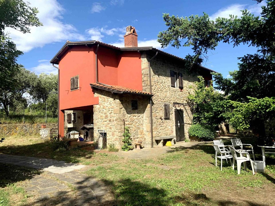 Andere in Uzzano, Toskana, Italien 1 - 14343825