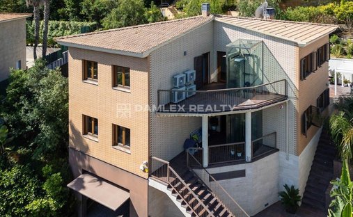 House in Lloret de Mar, Catalonia, Spain 1