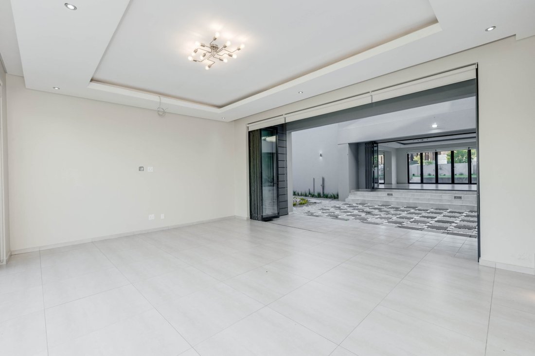 House in Midrand, Gauteng, South Africa 5 - 14344910