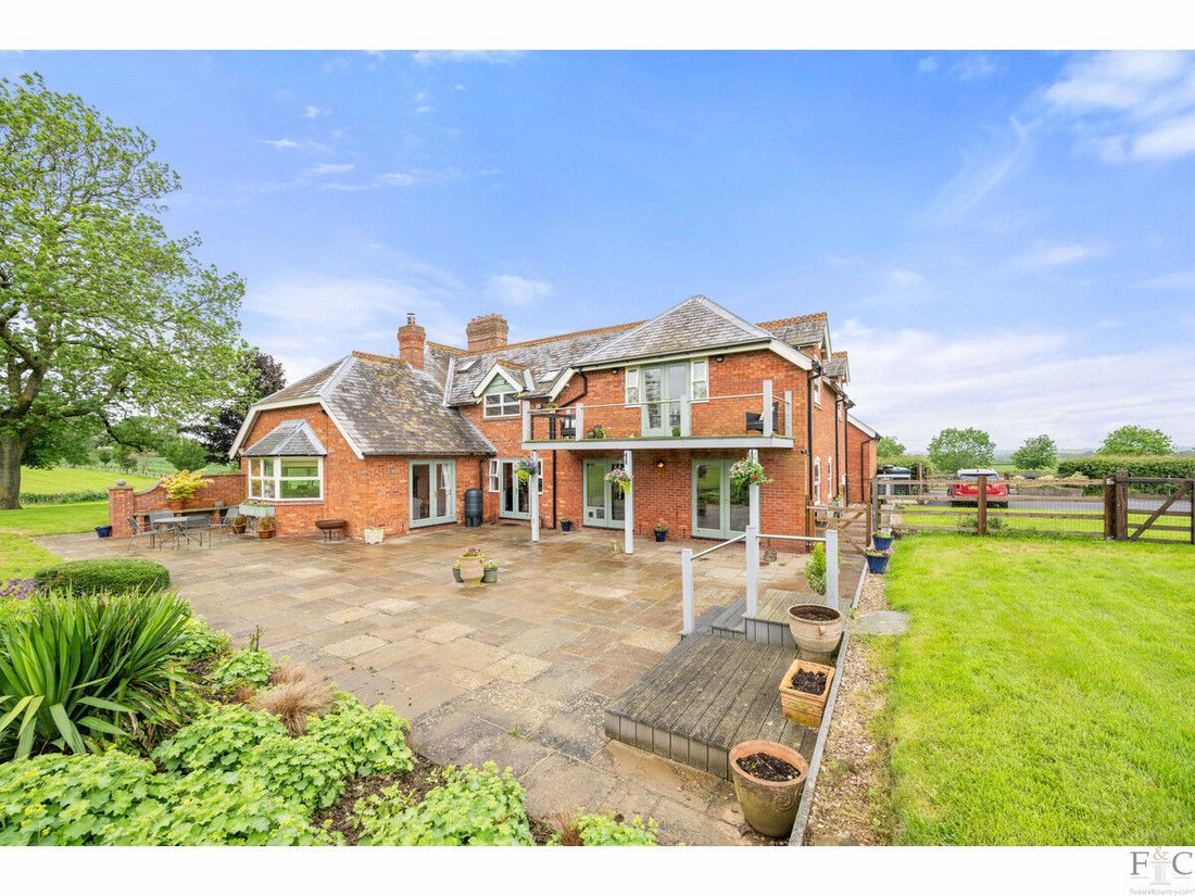 5 Bedroom Detached House For Sale In In Arnesby, England, United