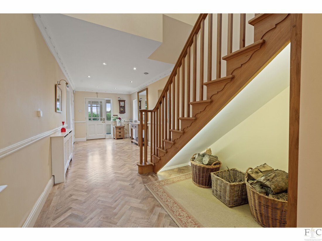 5 Bedroom Detached House For Sale In In Arnesby, England, United