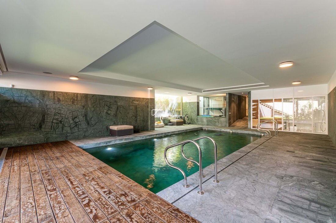Villa in Gulpilhares e Valadares, Porto District, Portugal 1 - 14342771