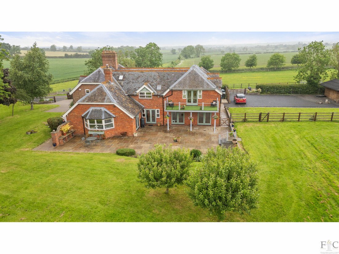 5 Bedroom Detached House For Sale In In Arnesby, England, United