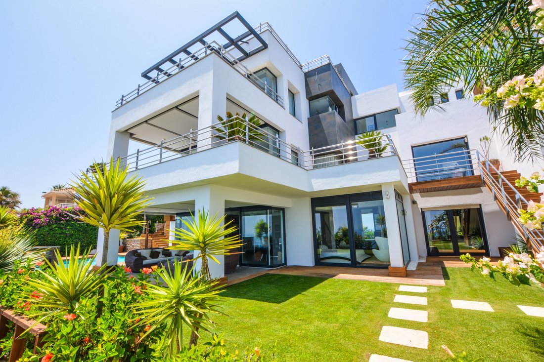 Villa in San Luis de Sabinillas, Andalusia, Spain 1 - 14343595