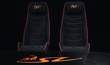 Lamborghini Diablo SV Table and Chairs