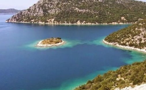 Terrain à Astakos, Peloponnese, Western Greece and the Ionian, Grèce 1