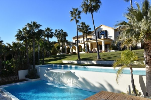 Villa in Sotogrande, San Roque, Andalusia 1 - 14356423
