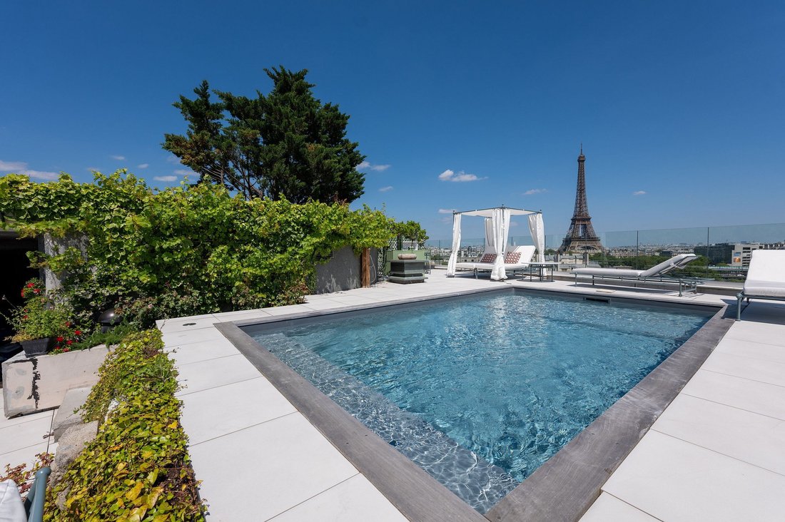 Apartment in Bois de Boulogne, Paris 16e Arrondissement, Paris 1 - 14025657