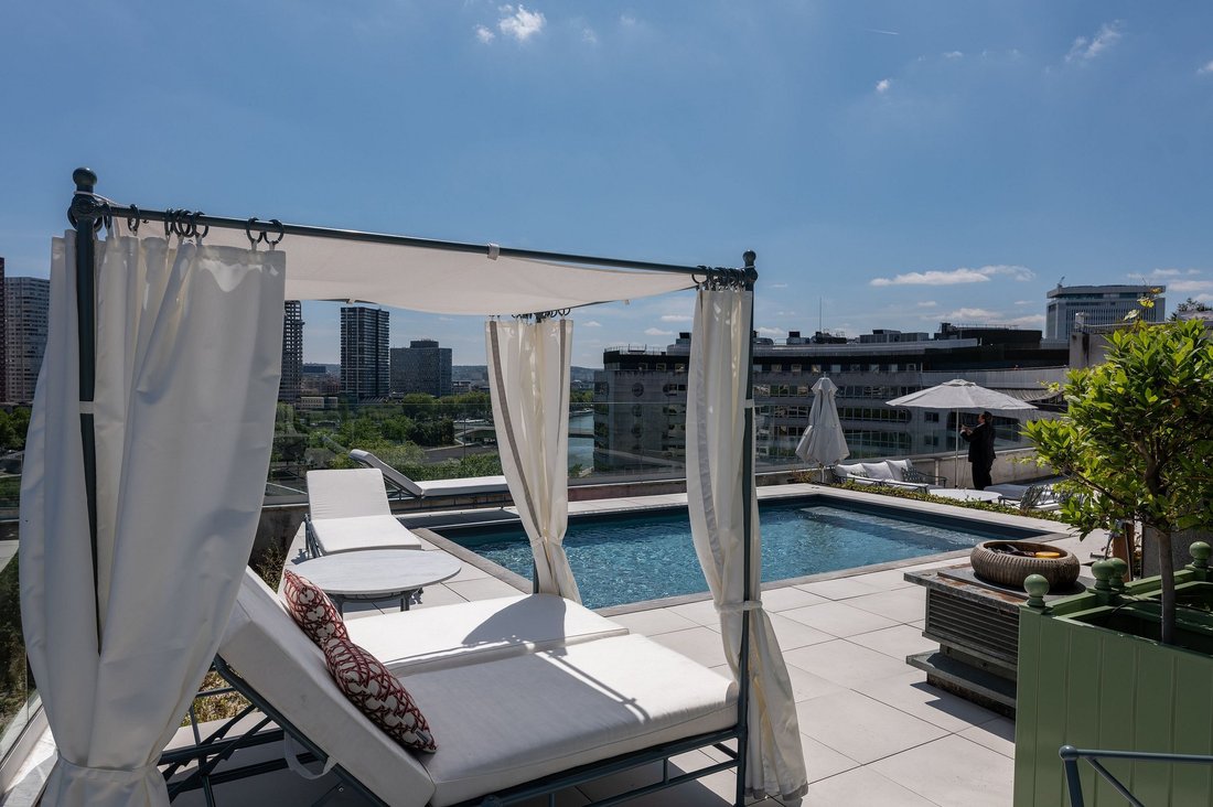 Apartment in Bois de Boulogne, Paris 16e Arrondissement, Paris 4 - 14025657