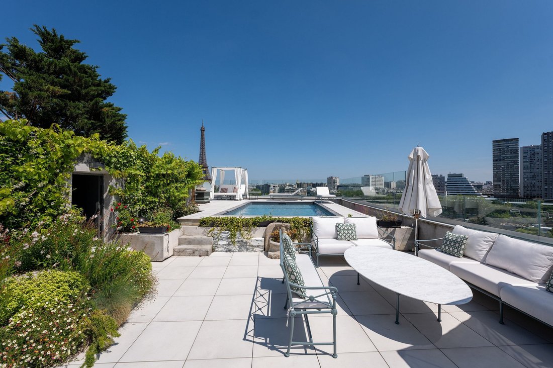 Apartment in Bois de Boulogne, Paris 16e Arrondissement, Paris 2 - 14025657
