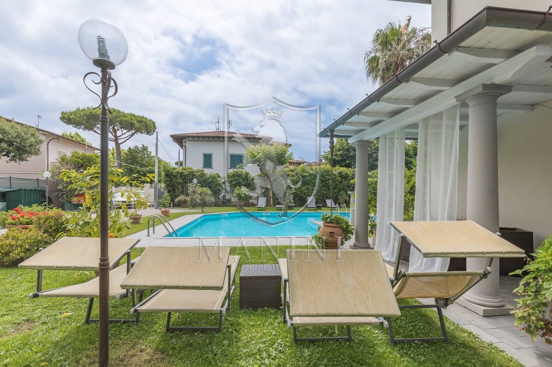 Villa in Roma Imperiale, Forte dei Marmi, Tuscany 4 - 14356268