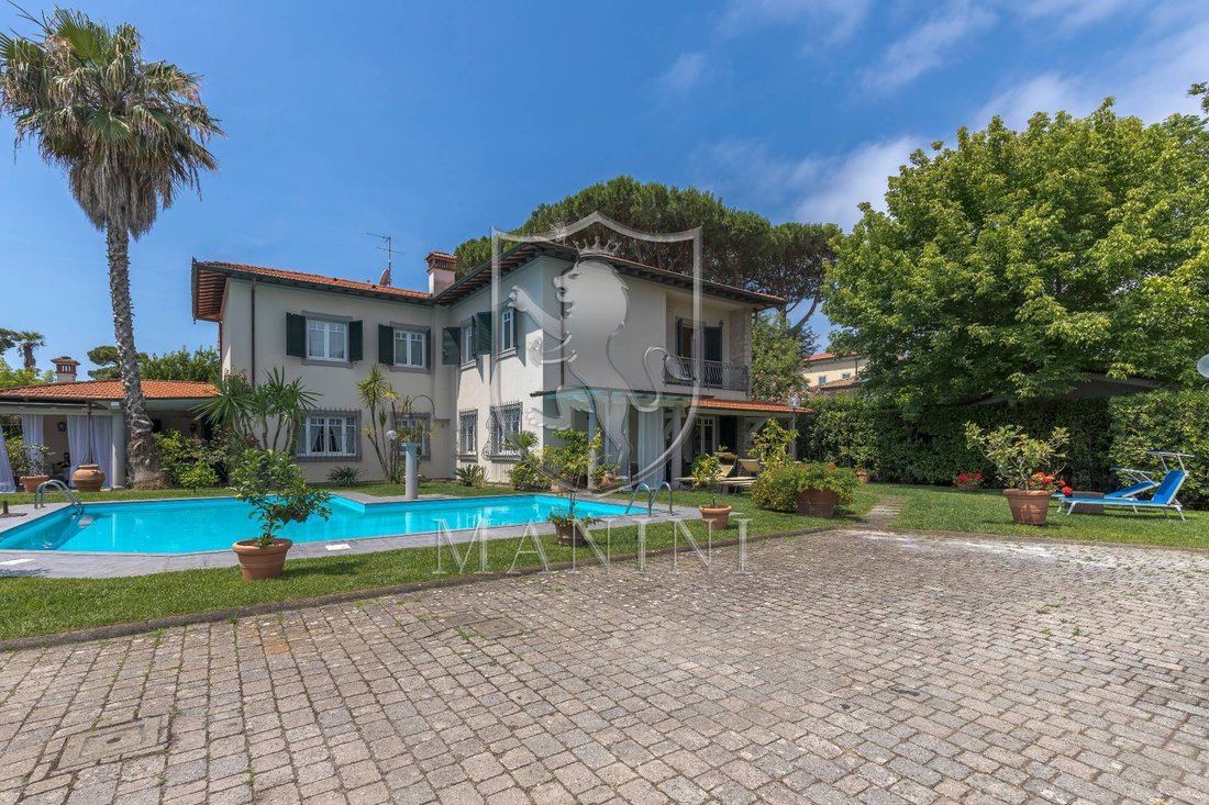 Villa in Roma Imperiale, Forte dei Marmi, Tuscany 3 - 14356268