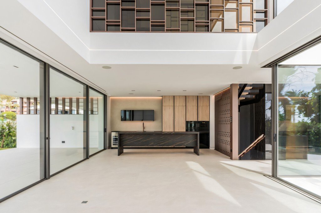 Villa in Puerto Banus, Marbella, Spain 3 - 14351621