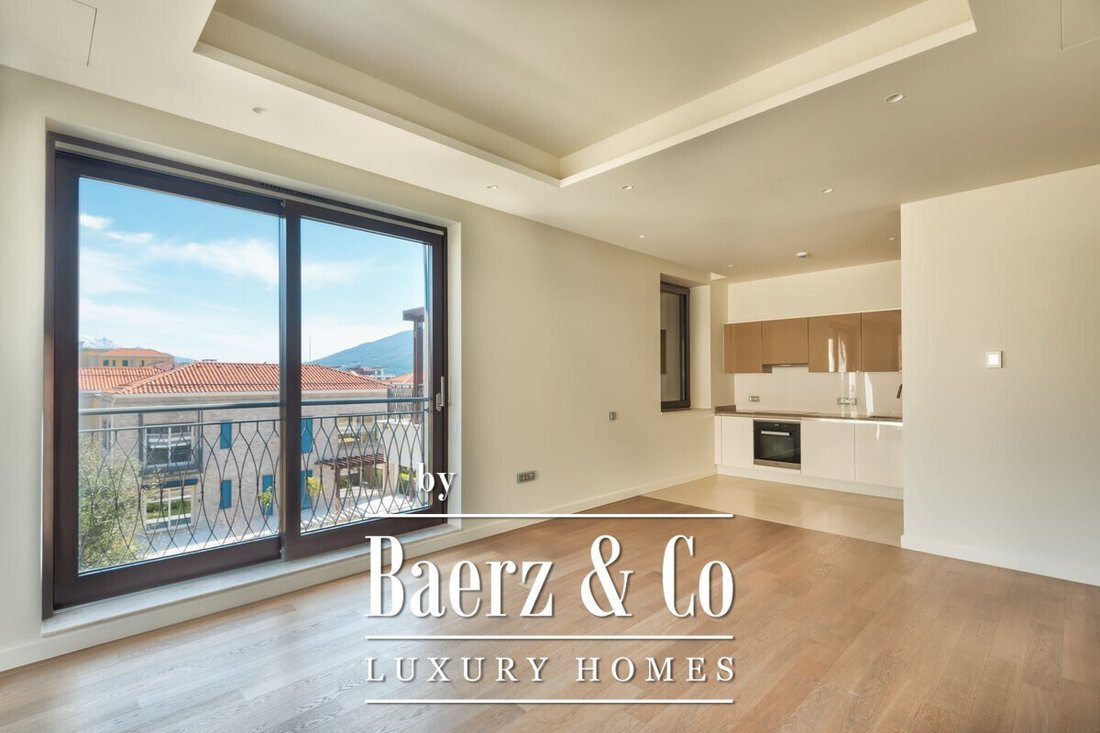 Apartment in Herceg Novi, Herceg Novi Municipality, Montenegro 3 - 13507655