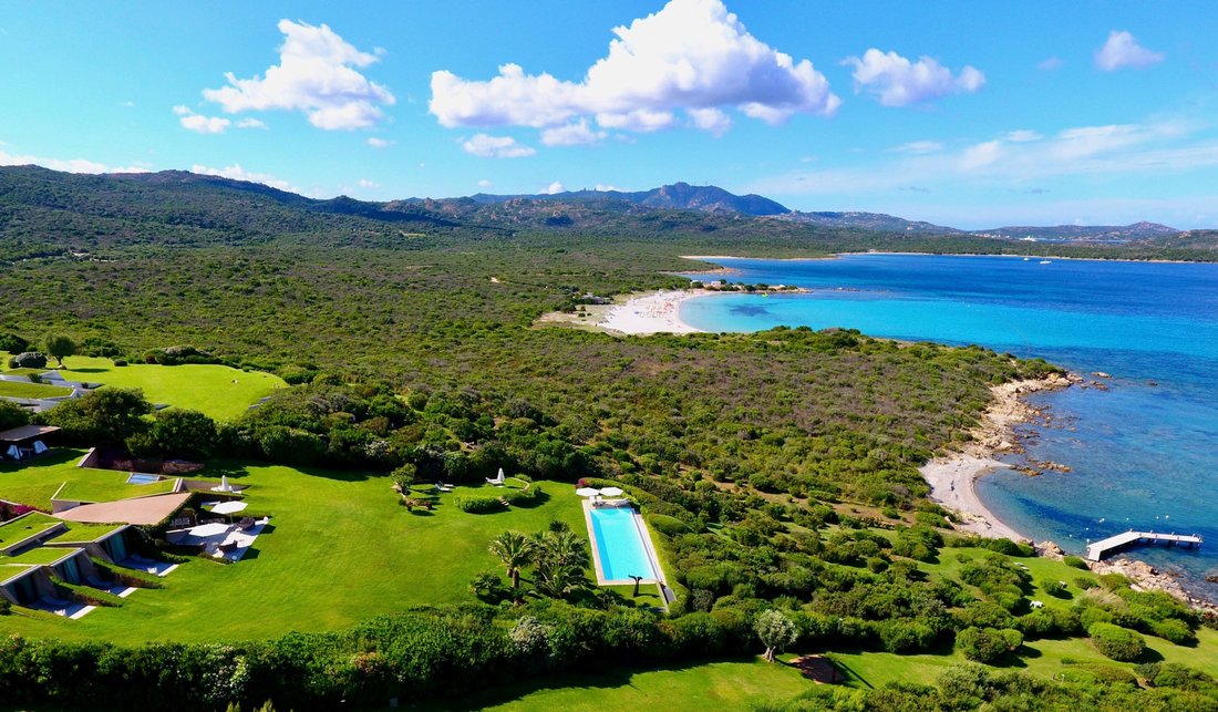 Villa in Porto Rotondo, Olbia, Sardinia 1 - 11177534