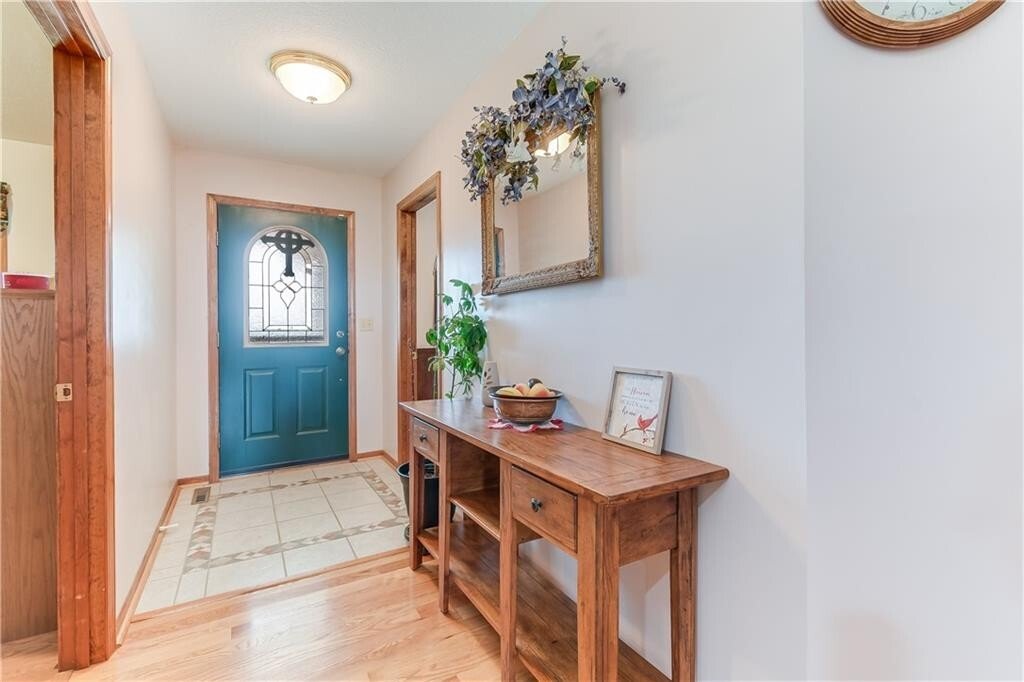 Single Family Detached Warrensburg In Centerview, Missouri, United