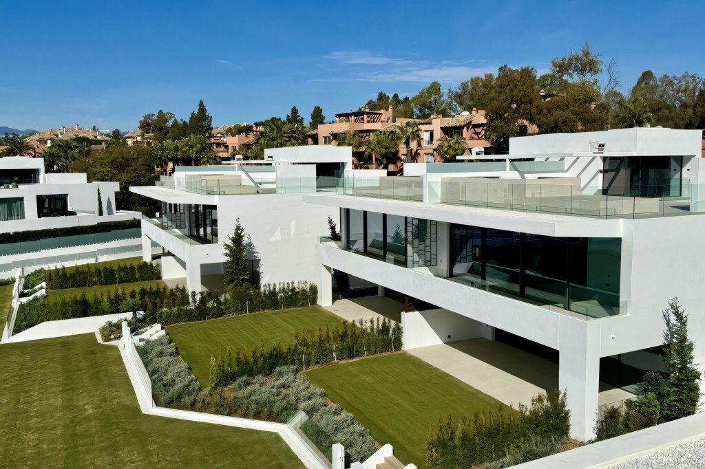 Villa in Puerto Banus, Marbella, Spain 1 - 14351621