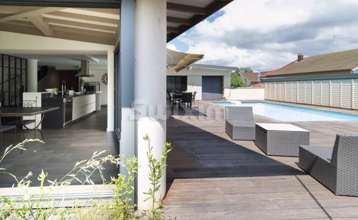 House in Saint-Lupicin, Coteaux du Lizon, France 1