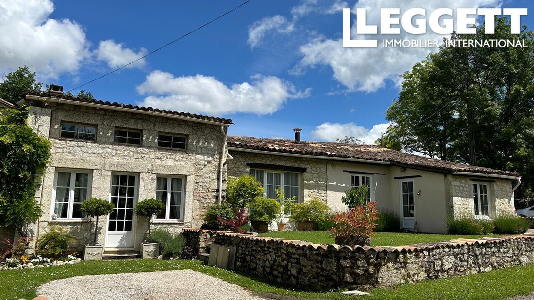 House in Saint-Sernin, Nouvelle-Aquitaine, France 1 - 14355051