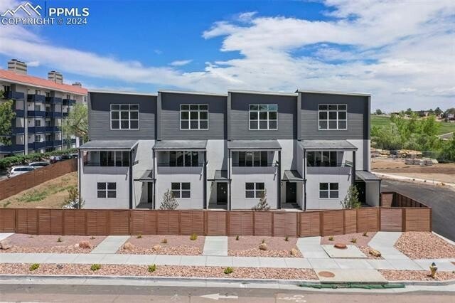 House in Colorado Springs, Colorado, United States 1 - 14348870