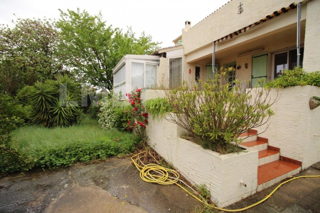 House in Saint-Mitre-les-Remparts, Provence-Alpes-Côte d'Azur, France 5 - 14351464