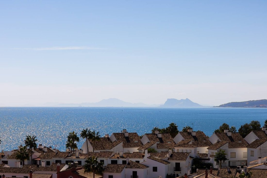 Apartment in Estepona, Andalusia, Spain 2 - 14352088