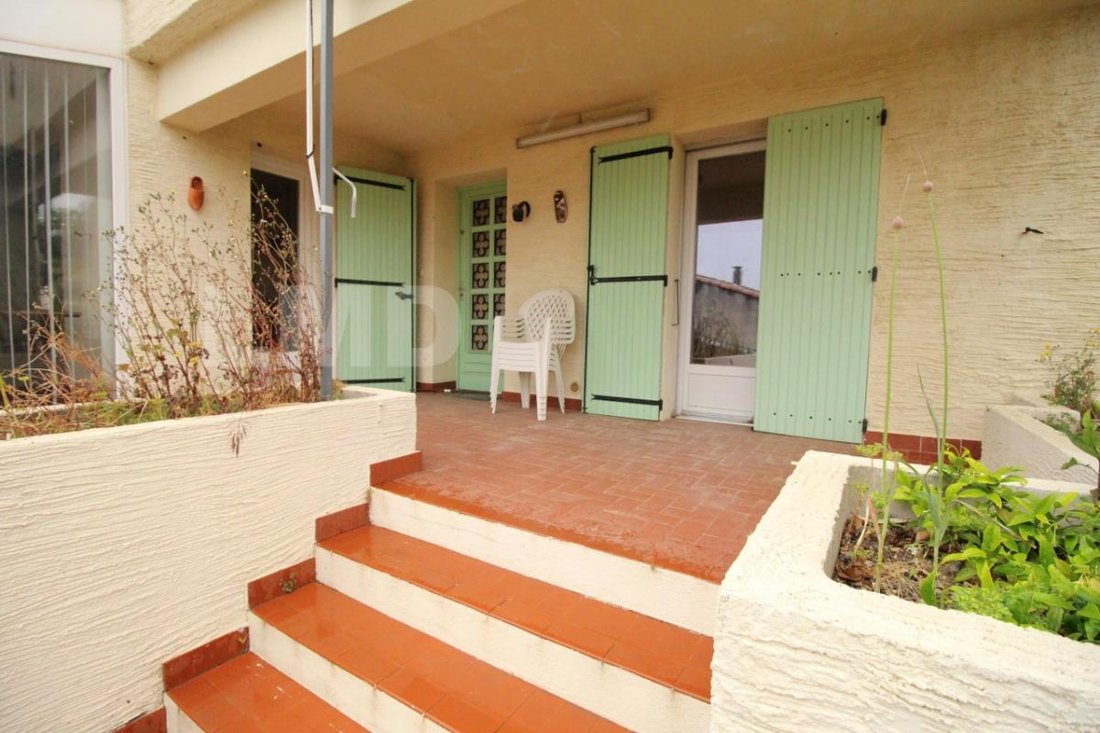 House in Saint-Mitre-les-Remparts, Provence-Alpes-Côte d'Azur, France 4 - 14351464