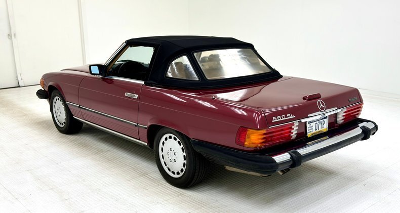 Cabriolet in Morgantown, United States 5 - 14355895