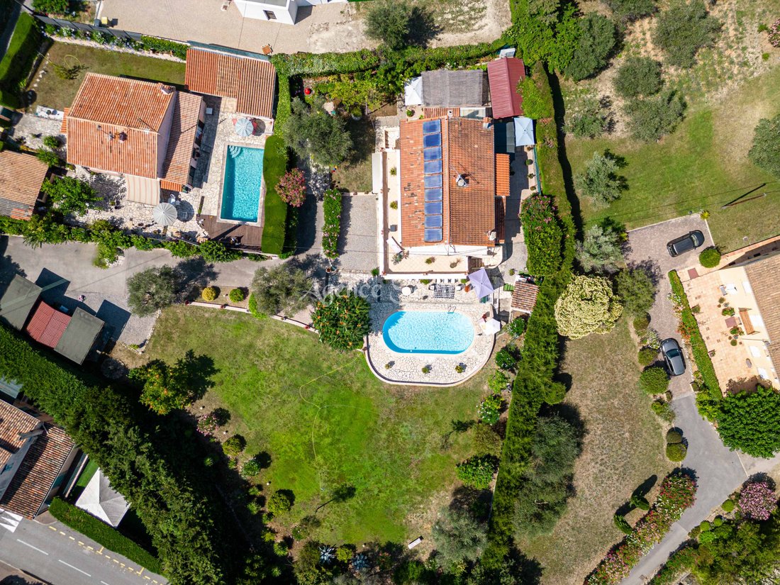 Villa in Mougins, Provence-Alpes-Côte d'Azur, France 2 - 13105258