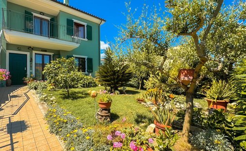 Villa in Porto Recanati, Marche, Italy 1