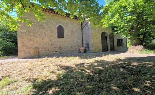 Casa di campagna a Roccastrada, Toscana, Italia 1
