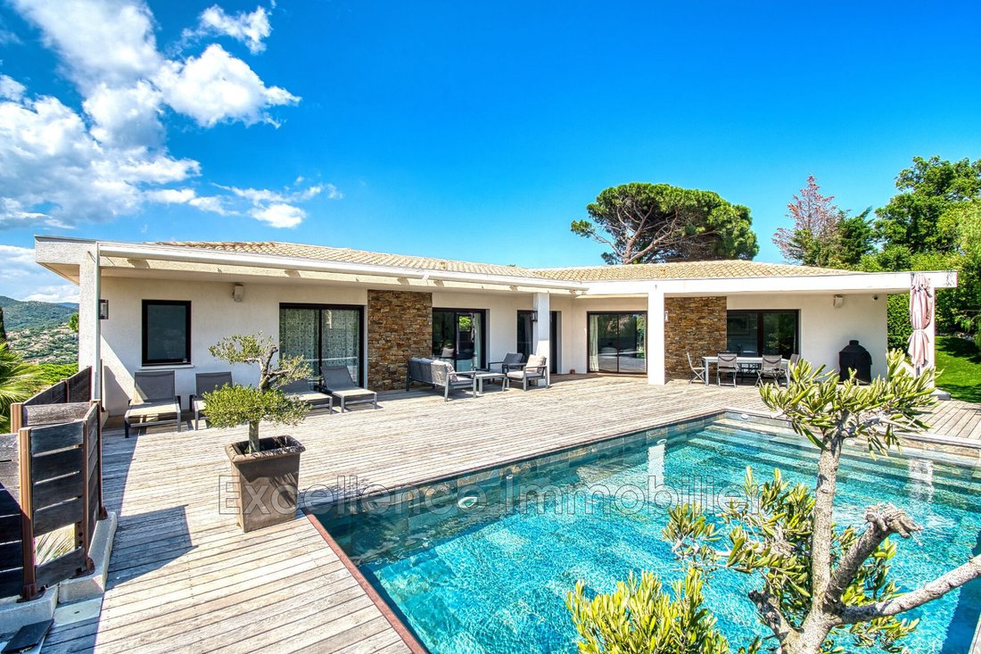 Villa in Ville-Les Saquedes-Le Bouillonnet, Sainte-Maxime, France 1 - 14192237