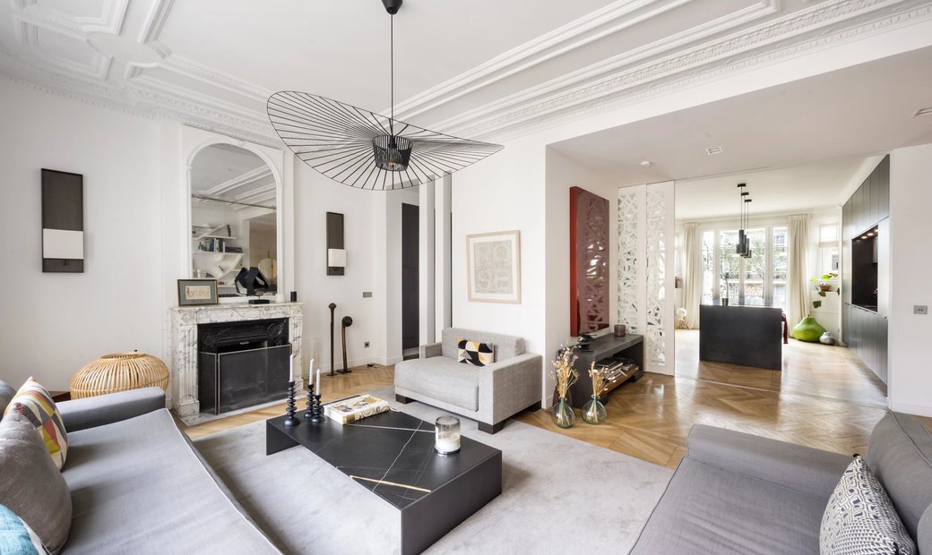 Paris 6th District A Superb 4 Bed Apartment In Paris, France For Sale