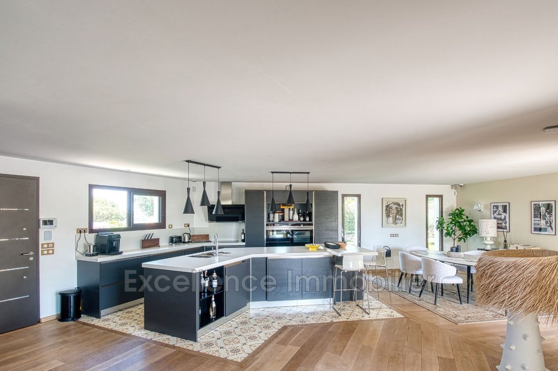 Villa in Ville-Les Saquedes-Le Bouillonnet, Sainte-Maxime, France 5 - 14192237