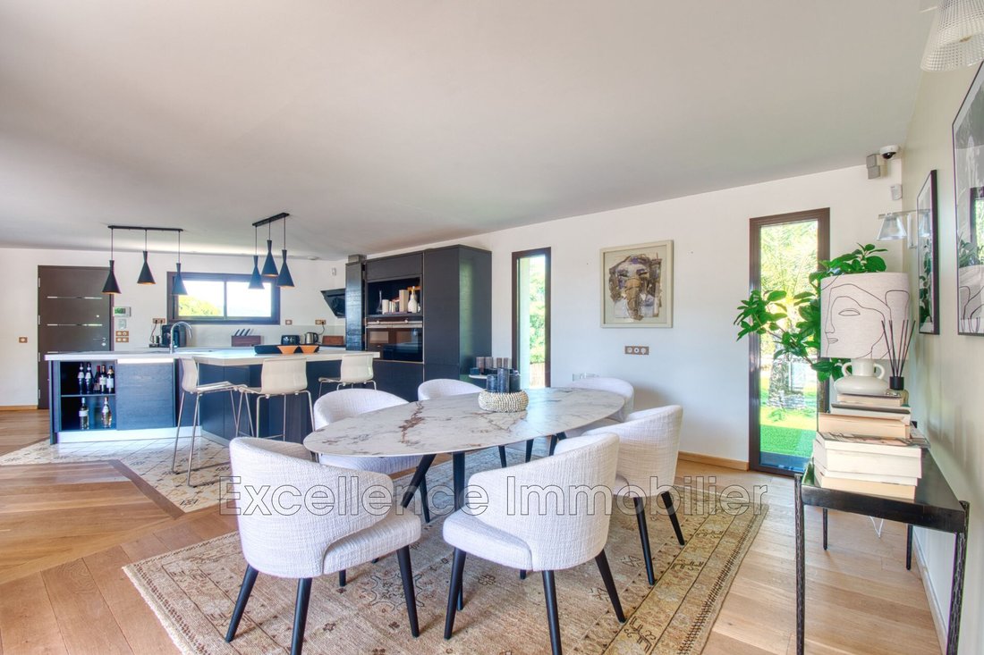 Villa in Ville-Les Saquedes-Le Bouillonnet, Sainte-Maxime, France 4 - 14192237