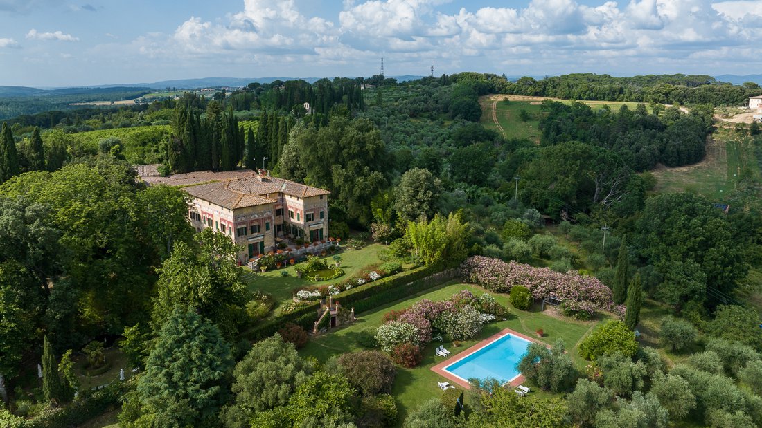 Villa in Siena, Tuscany, Italy 2 - 14360256