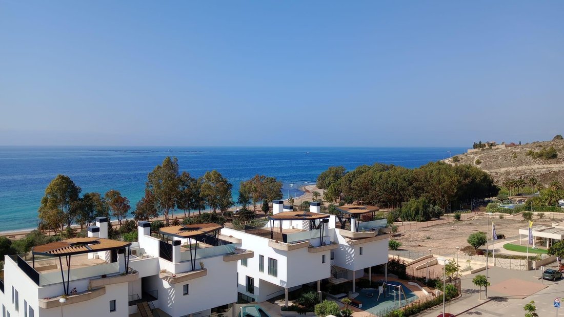 Apartment in la Vila Joiosa / Villajoyosa, Valencian Community, Spain 2 - 14363588