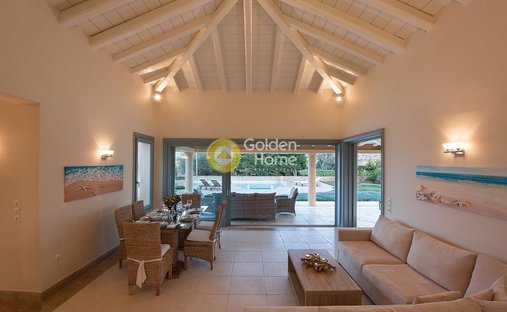 Casa en Koinotita Kranidiou, Kranidi, Grecia 1