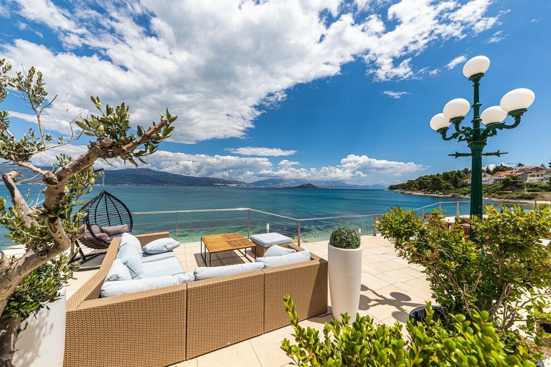 Villa in Mastrinka, Split-Dalmatia County, Croatia 2 - 14363668