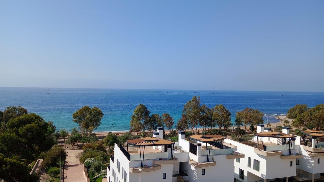 Apartment in la Vila Joiosa / Villajoyosa, Valencian Community, Spain 1 - 14363588