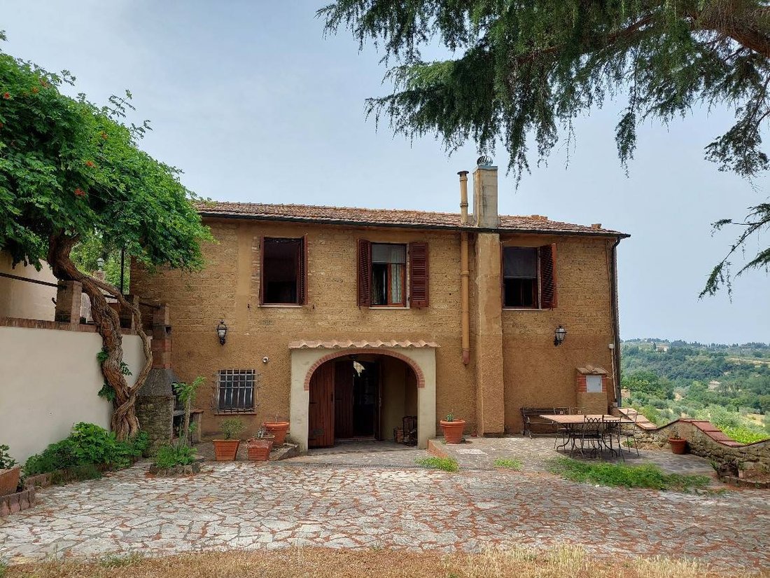 Volterra, Tuscany, Italy 2 - 14361579