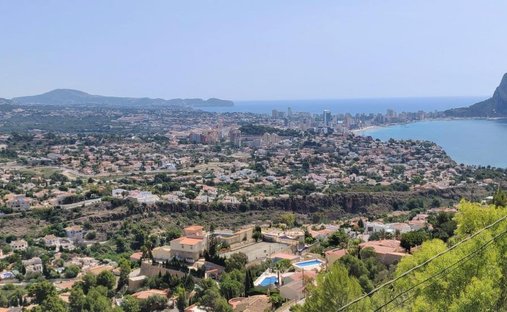 Villa in Calp / Calpe, Valencian Community, Spain 1