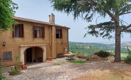 Casa de Campo en Volterra, Toscana, Italia 1