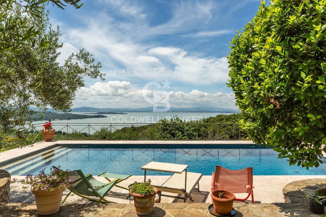Villa in Passignano sul Trasimeno, Umbria, Italy 3 - 13962157