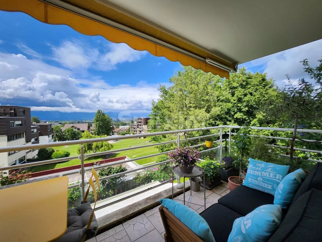Apartment in Collonges-sous-Salève, Auvergne-Rhône-Alpes, France 1 - 14363011