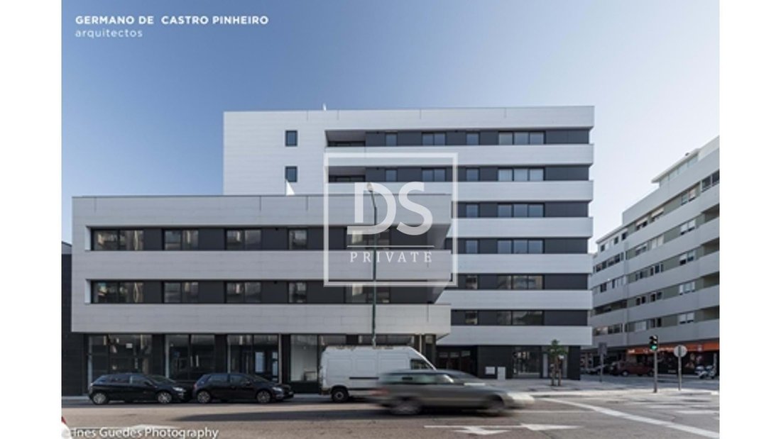 Apartment in Cedofeita, Santo Ildefonso, Se, Miragaia, Sao Nicolau e Vitoria, Porto District, Portugal 1 - 14361663