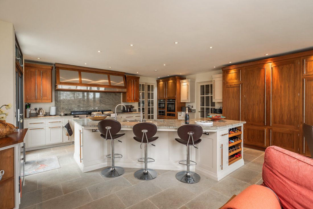 House in Buckland Newton, England 5 - 14361333
