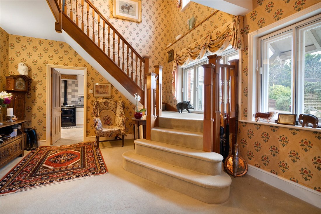 House in Goring Heath, England 4 - 14361376